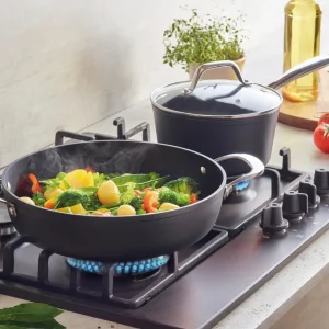 Batterie de cuisine - 9 pièces en aluminium forgé et acier inoxydable - 16 + 18 + 24 + 28 cm - Black*Brandt Best