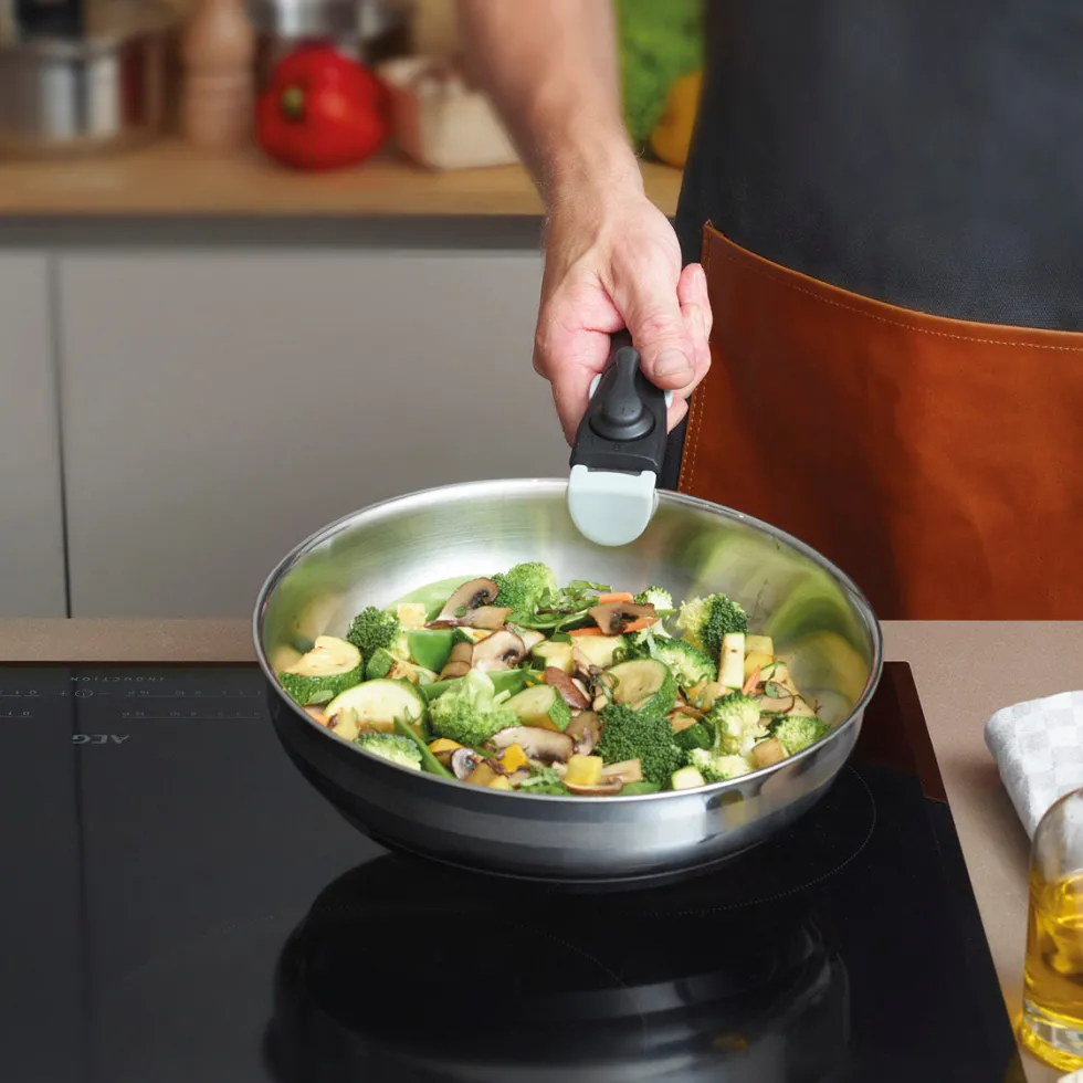 batterie_de_cuisine__pice_1-6.webp Batterie de cuisine 4 pièces en acier inoxydable*Brandt Hot