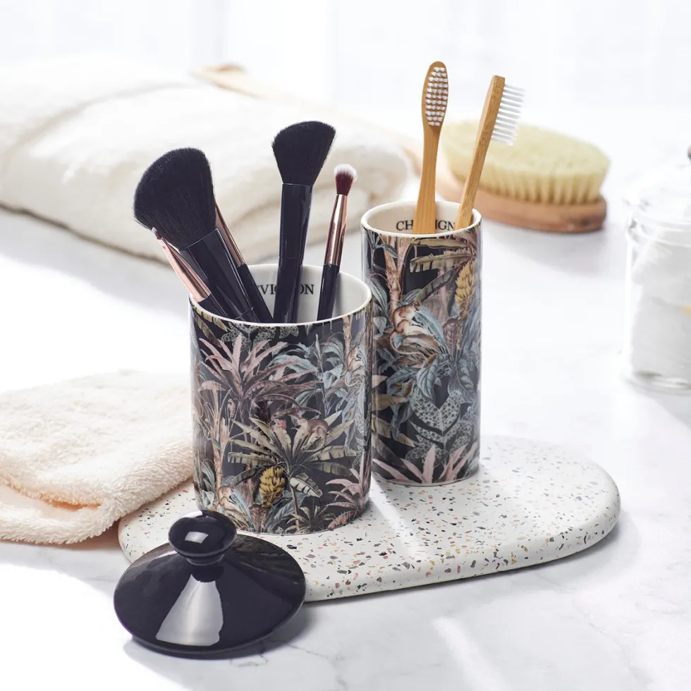 diffuseur_en_porcelaine_j_2-1.webp Diffuseur en porcelaine Jungle monkey - Noir - Figuier - 100 ml*Chevignon Fashion