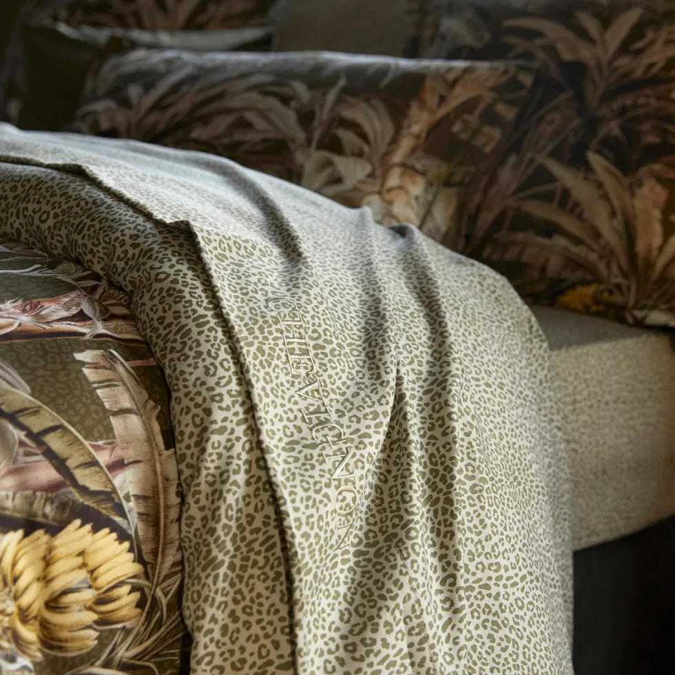 drap_plat_satin_de_coton__1-30.webp Drap plat satin de coton - Leopard Vert*Chevignon Outlet
