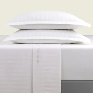 Ensemble de draps : drap-housse, drap plat, taie(s) d'oreiller en satin de coton - tissé Jacquard - rayures blanc*Chevignon Sale