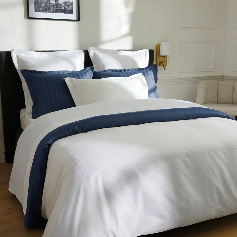 housse_de_couette__taies__3-106.webp Housse de couette + taie(s) d'oreiller satin de coton - Nice Blanc / Blanc*Rodier Online