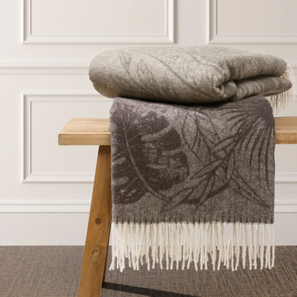 plaid_tiss_araari_marron__1.webp Plaid tissé Araçari Marron - 130 x 180 cm*Chevignon New