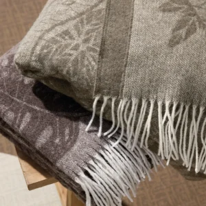 Plaid tissé en cachemire Toco Taupe - 130 x 180 cm*Maison Héritage New