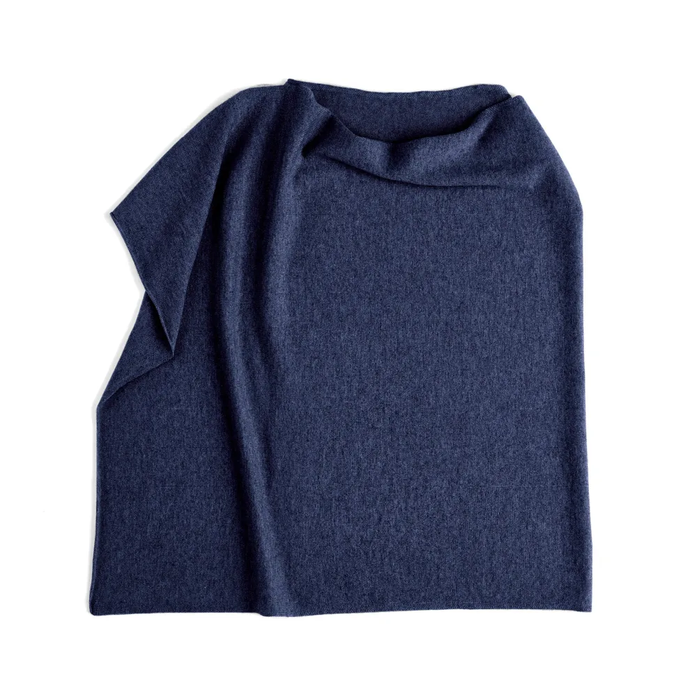poncho_cachemire__bleu_ma_0.webp Poncho cachemire - Bleu marine*CXLbyChristianLacroix Fashion