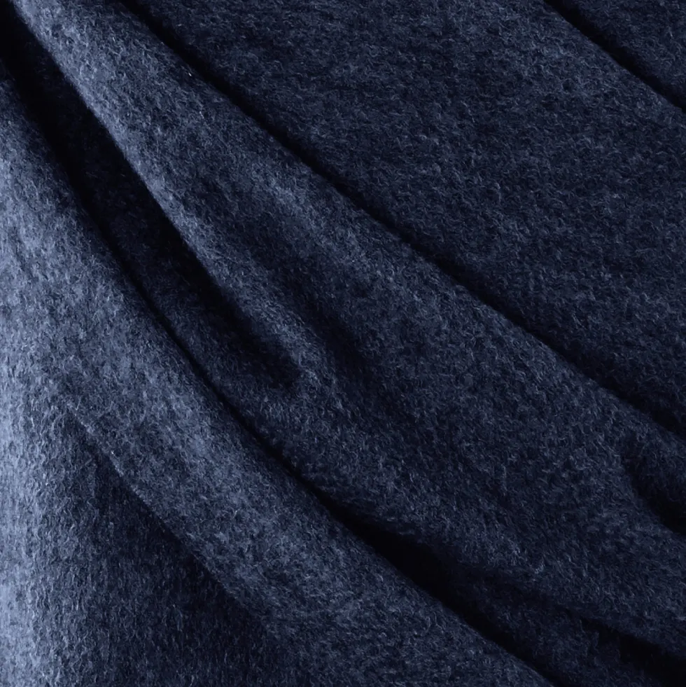 poncho_cachemire__bleu_ma_3.webp Poncho cachemire - Bleu marine*CXLbyChristianLacroix Fashion