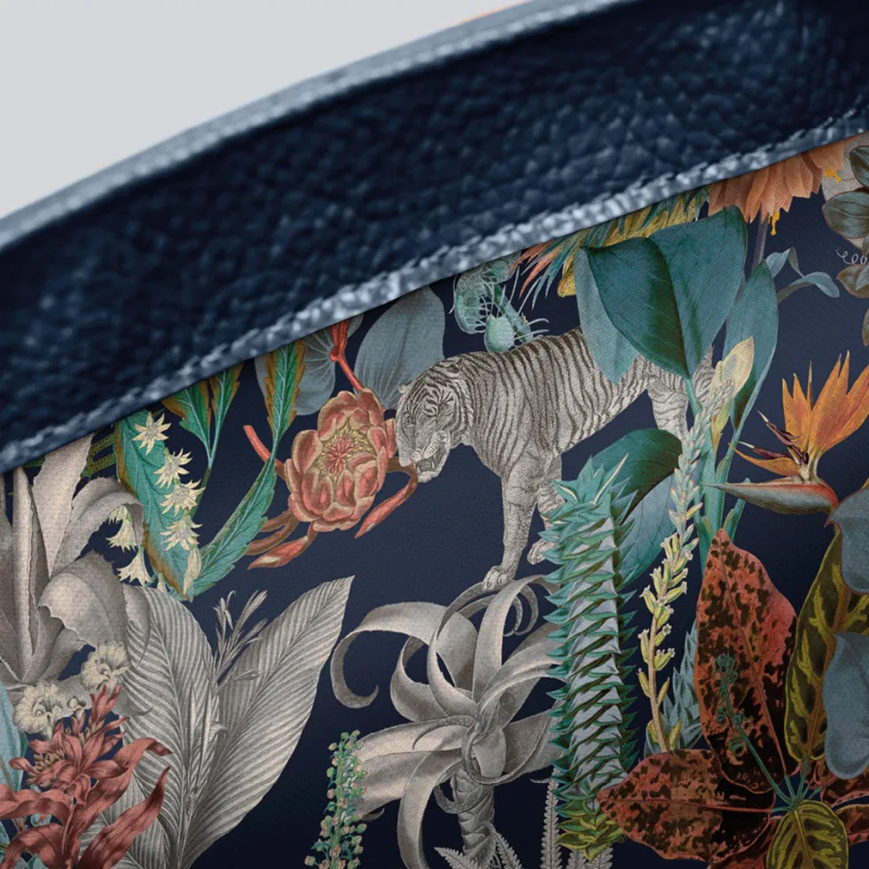 sac__dos_foch_en_cuir_de__7-1.webp Sac à dos Foch en cuir de veau italien et Suede*CXLbyChristianLacroix Discount