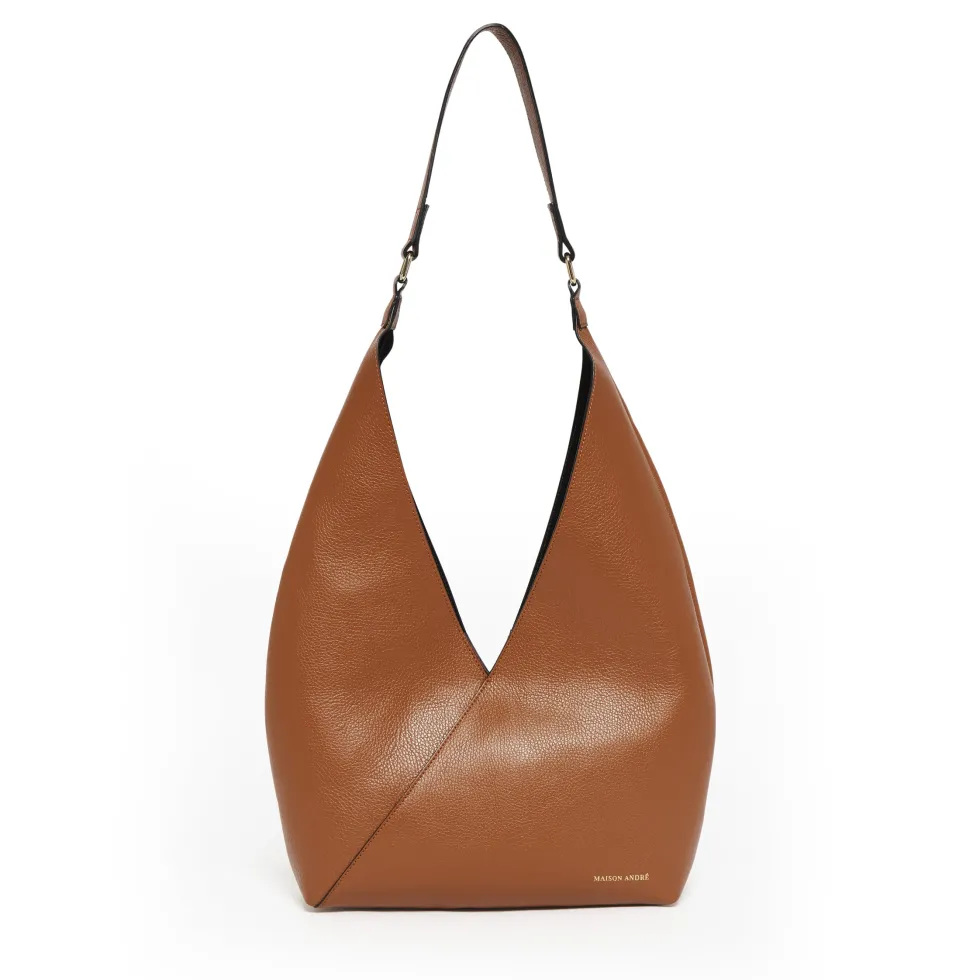 sac_port_paule_en_cuir__m_1.webp Sac porté épaule en cuir - Mabillon*Maison André Online