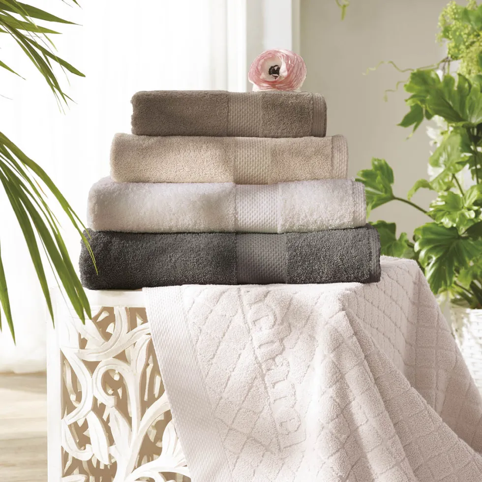 set_de__draps_de_bain__gr_1.webp Set de 2 draps de bain Gris foncé- 70 x 140 cm*Cacharel Hot