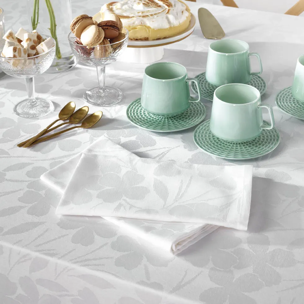 set_de__serviettes__tiss__1-7.webp Set de 4 serviettes - tissé Jacquard - Petites Fleurs Blanc*Cacharel Sale