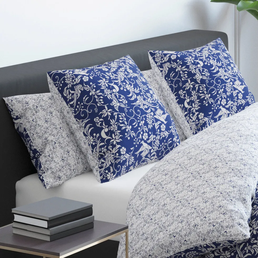 taie_doreiller_satin_de_c_4-4.webp Taie d'oreiller satin de coton Birds Bleu*Cacharel Hot