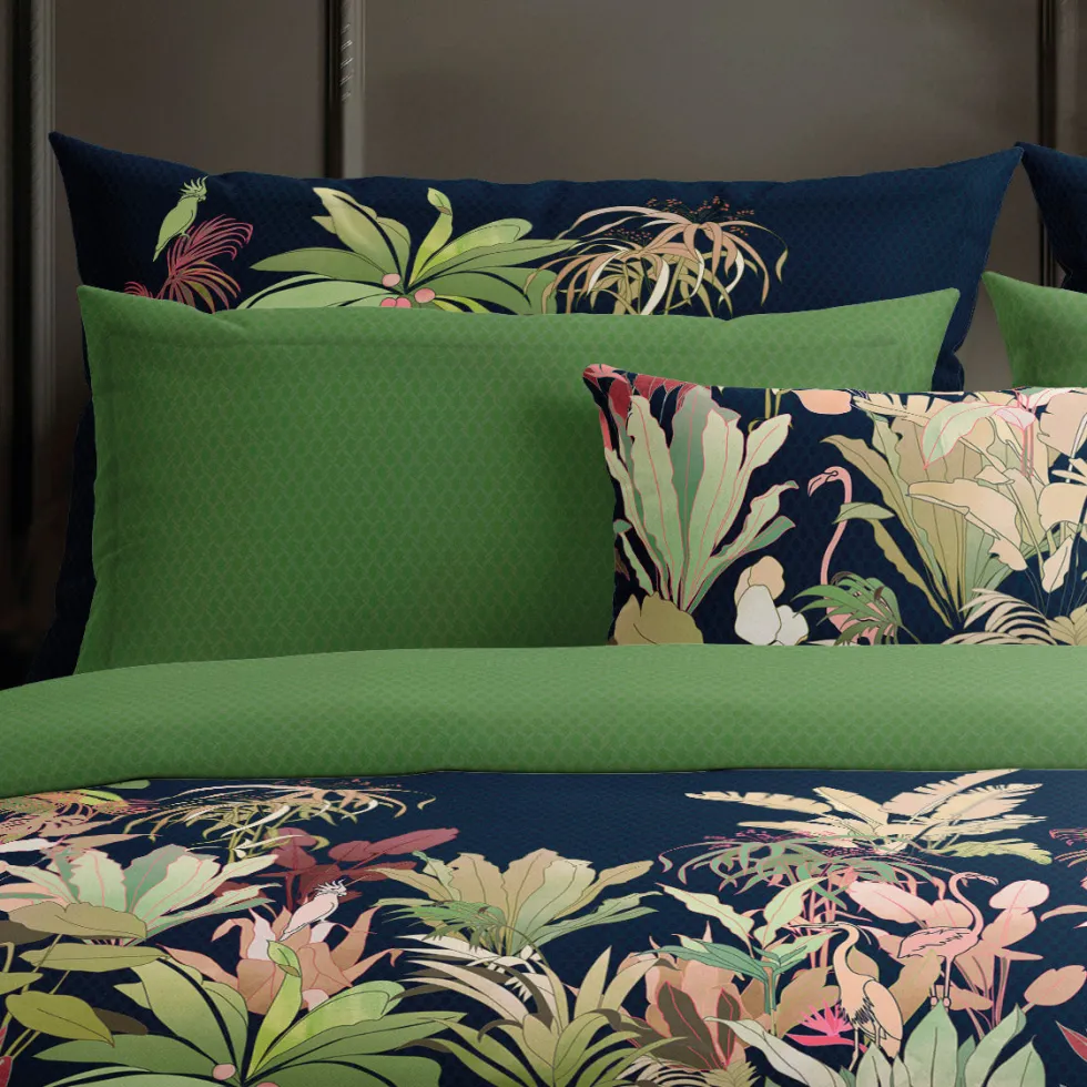 taies_doreiller_satin_de__3-20.webp Taie(s) d'oreiller satin de coton - Miami Bleu foncé*CXLbyChristianLacroix Online