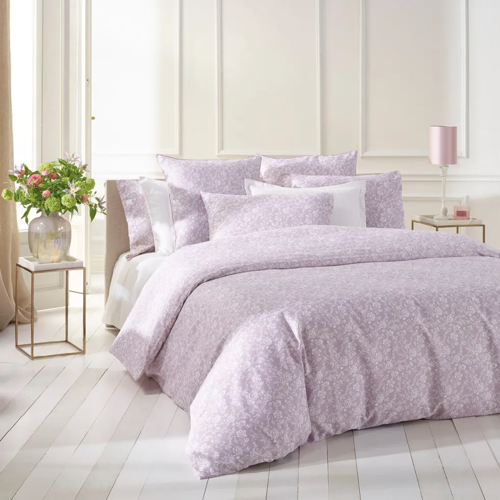 taies_satin_de_coton__fle_1.webp Taie(s) satin de coton - Fleurs Lavande*Chevignon Outlet